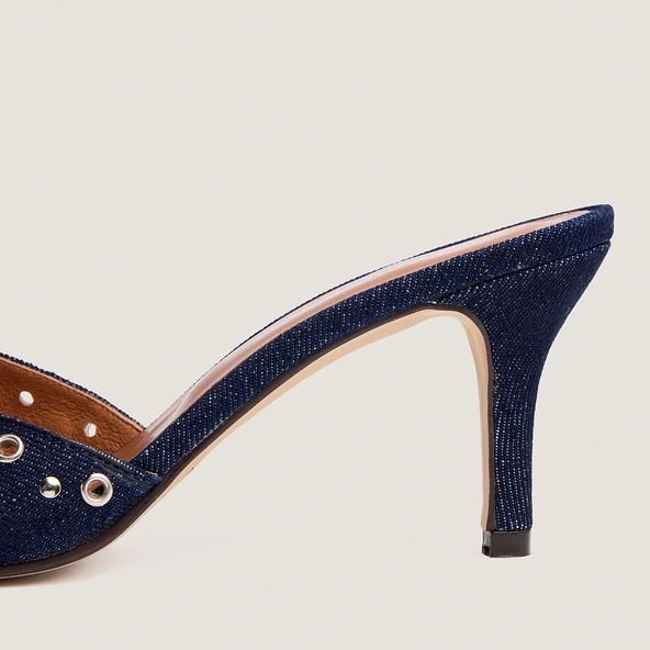 High-heeled studded mules in navy blue jeans | VIVE