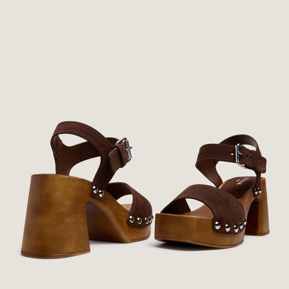 Platform studded sandals in dark brown split leather | ELODIE
