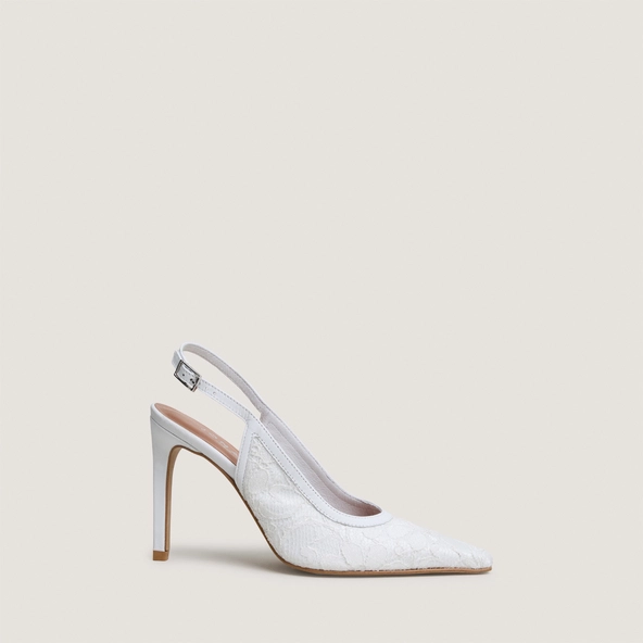 Pointed-toe slingback pumps in whithe lace and white leather | DAXA