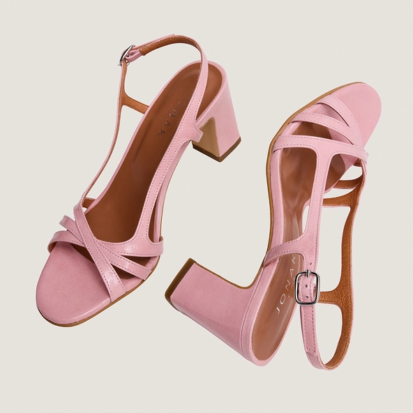 High-heel sandals in petal pink pleated patent leather | VAIANA