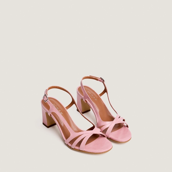 High-heel sandals in petal pink pleated patent leather | VAIANA