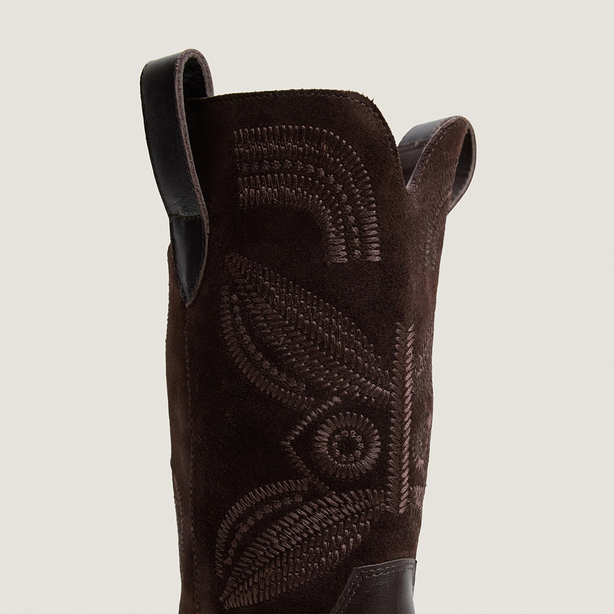 Pointed-toe boots with visible stitching in chocolate leather and chocolate split leather | TATIANA