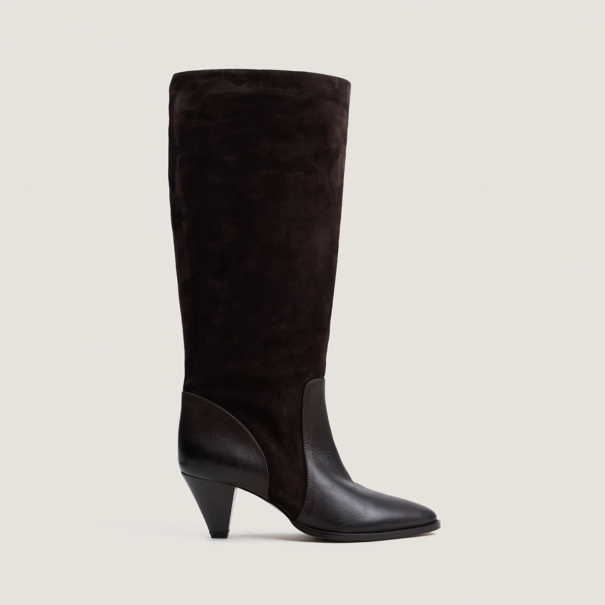 Boots with pointed heels in brown leather and brown split leather | LEONORE