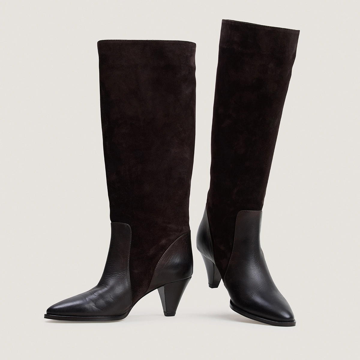 Boots with pointed heels in brown leather and brown split leather | LEONORE