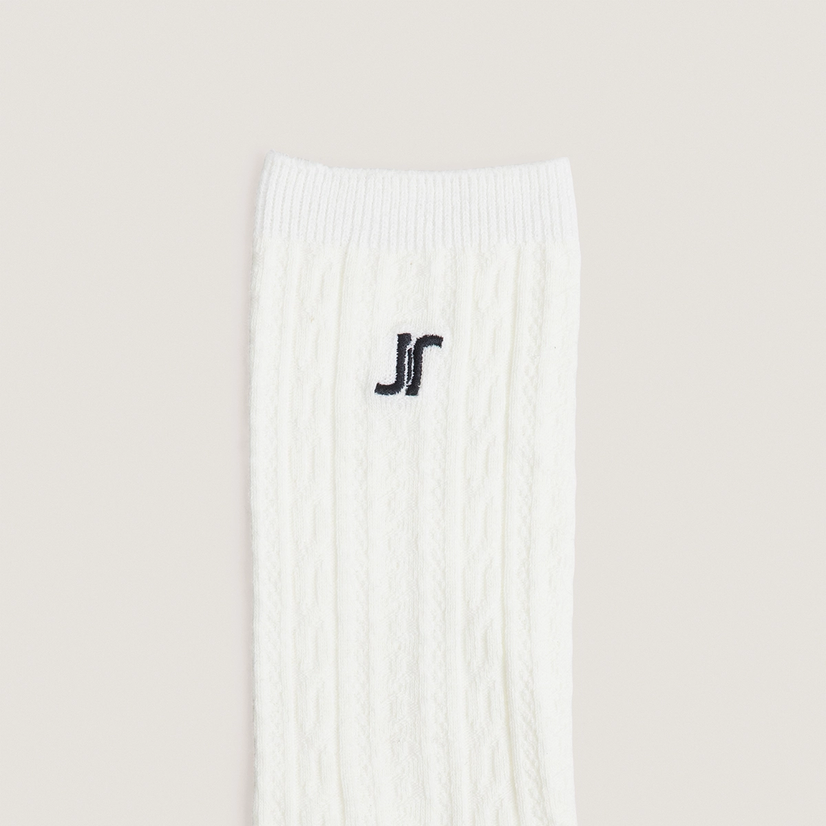 Monogram knee-high socks in ecru cotton | FAUSTINE