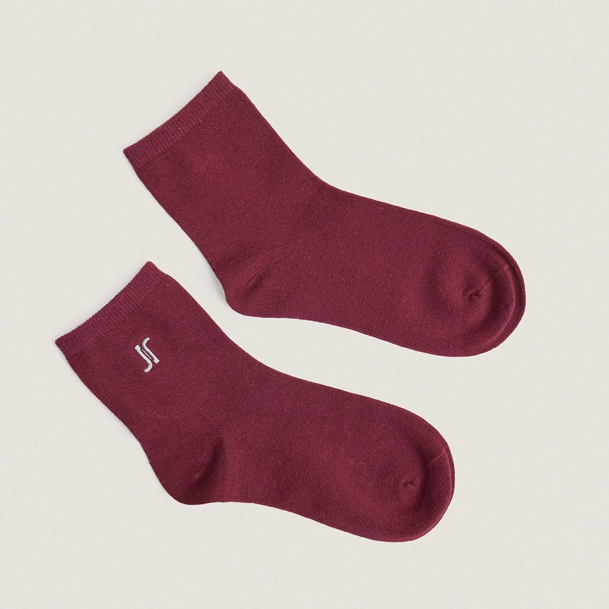 Monogram heart ankle socks in burgundy textile | FLORIAN