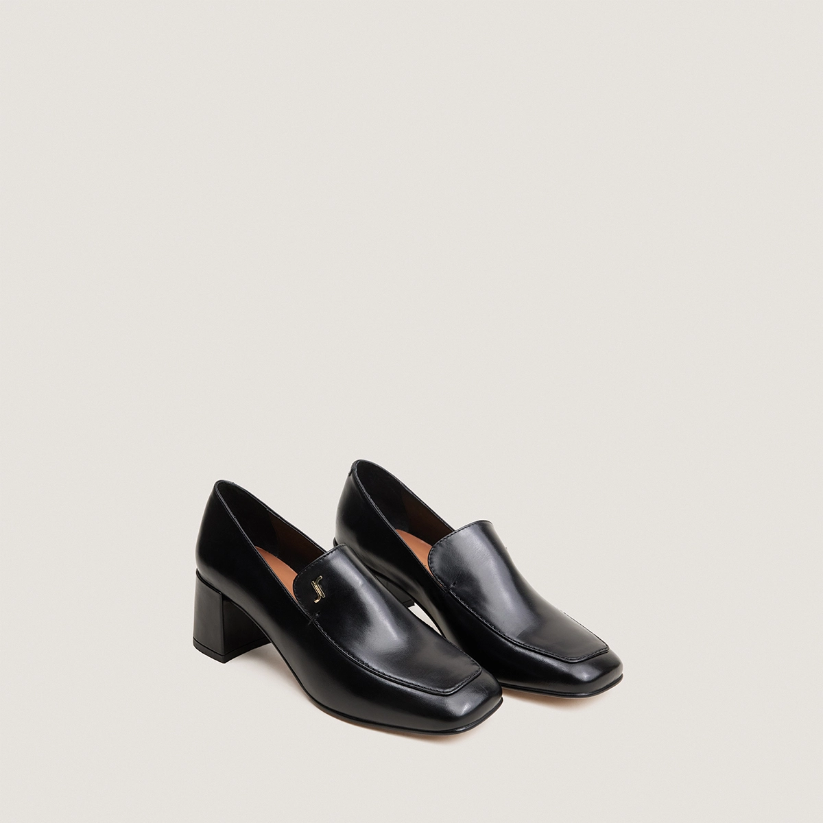 Heeled monogram loafers in black leather | VILLETTE