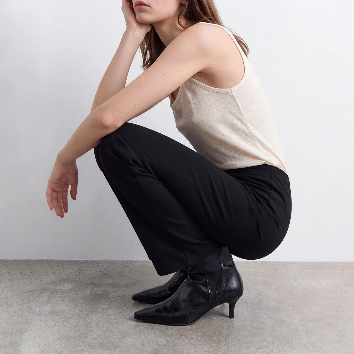 Pointed-toe stiletto-heel ankle boots in black aged leather | BORGIA