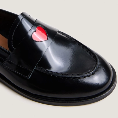 Round-toe loafers with heart detail - capsule mini in black glazed leather | mini donjuan