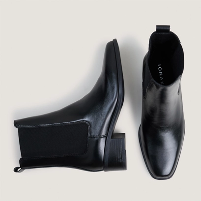 Low-heeled chelsea low boots black