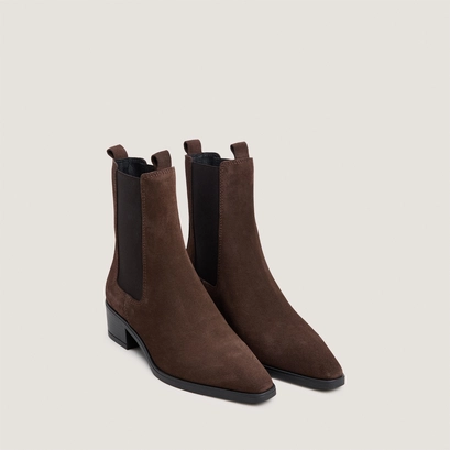 Pointed-toe chelsea low boots dark brown
