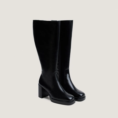 Platform boots black