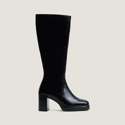 Platform boots black