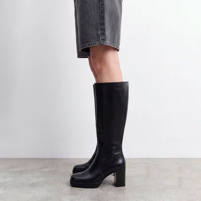 Platform boots in black aged leather calf size m | bam