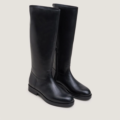 Flat-heeled boots with straps black