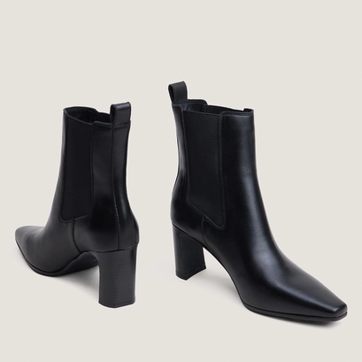 Ankle boots with elastic and square toes black