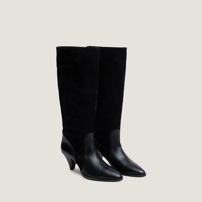 Boots with pointed heels black