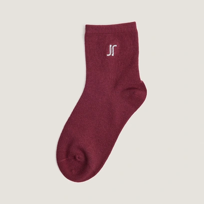 Monogram heart ankle socks burgundy