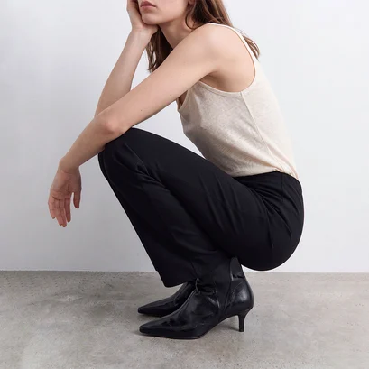 Pointed-toe stiletto-heel ankle boots in black aged leather | borgia
