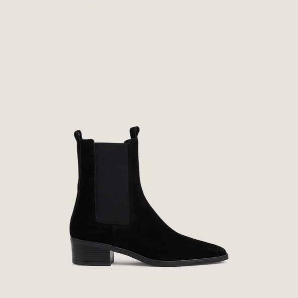 Pointed-toe chelsea low boots in black split leather | NEIGE