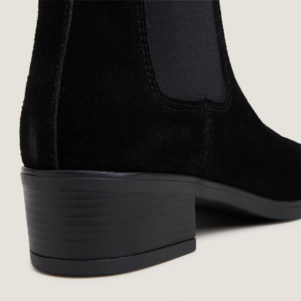 Pointed-toe chelsea low boots in black split leather | NEIGE