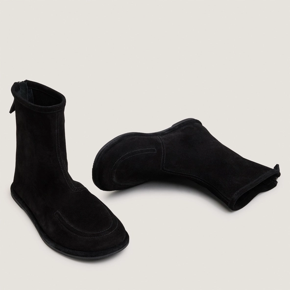 Flat low boots in black split leather | JOYCE