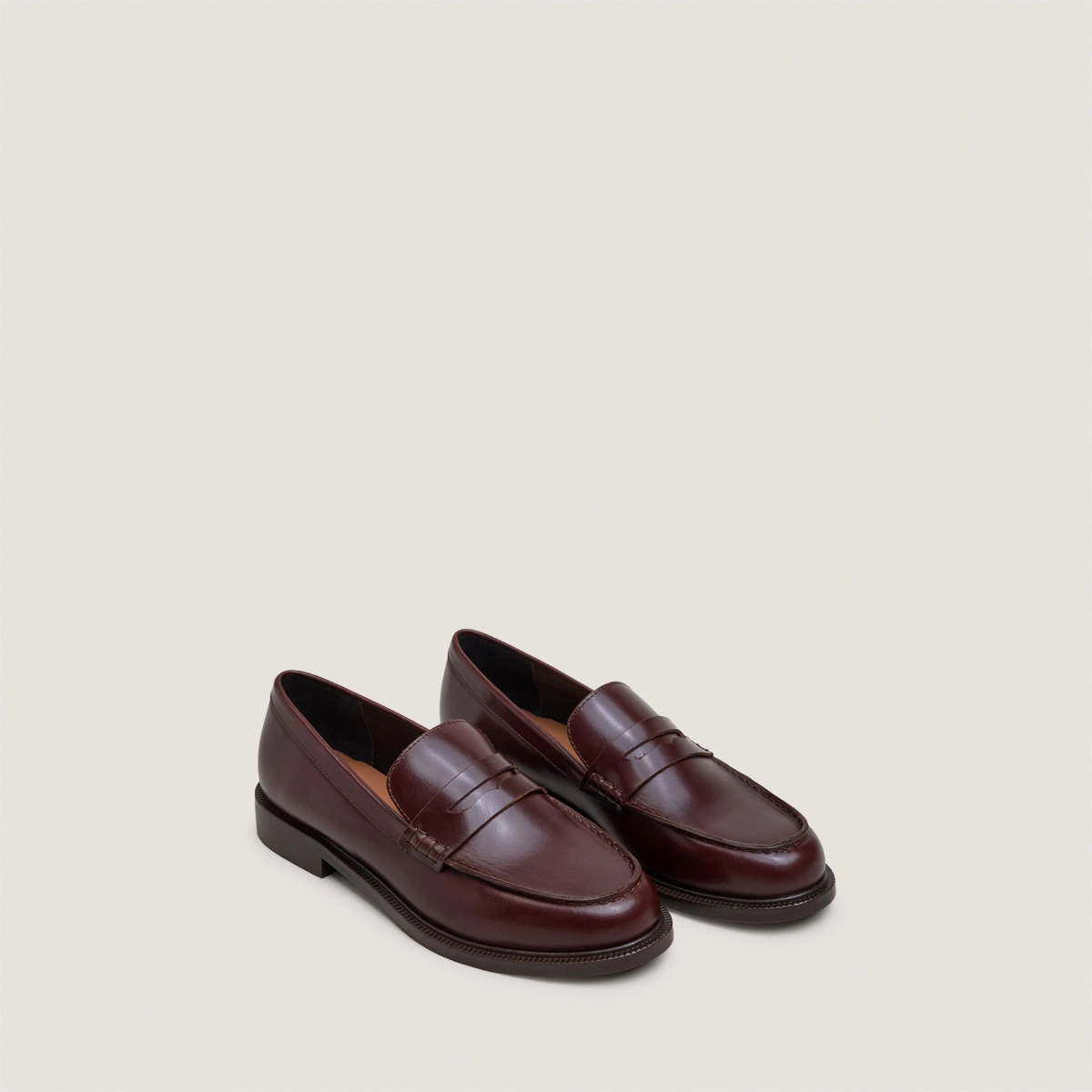 Round-toe loafers in brown leather | DRACULA