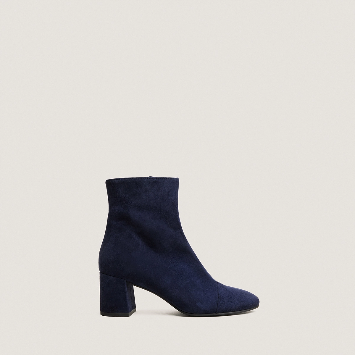 Heeled ankle boots in navy blue suede | DONIAMA
