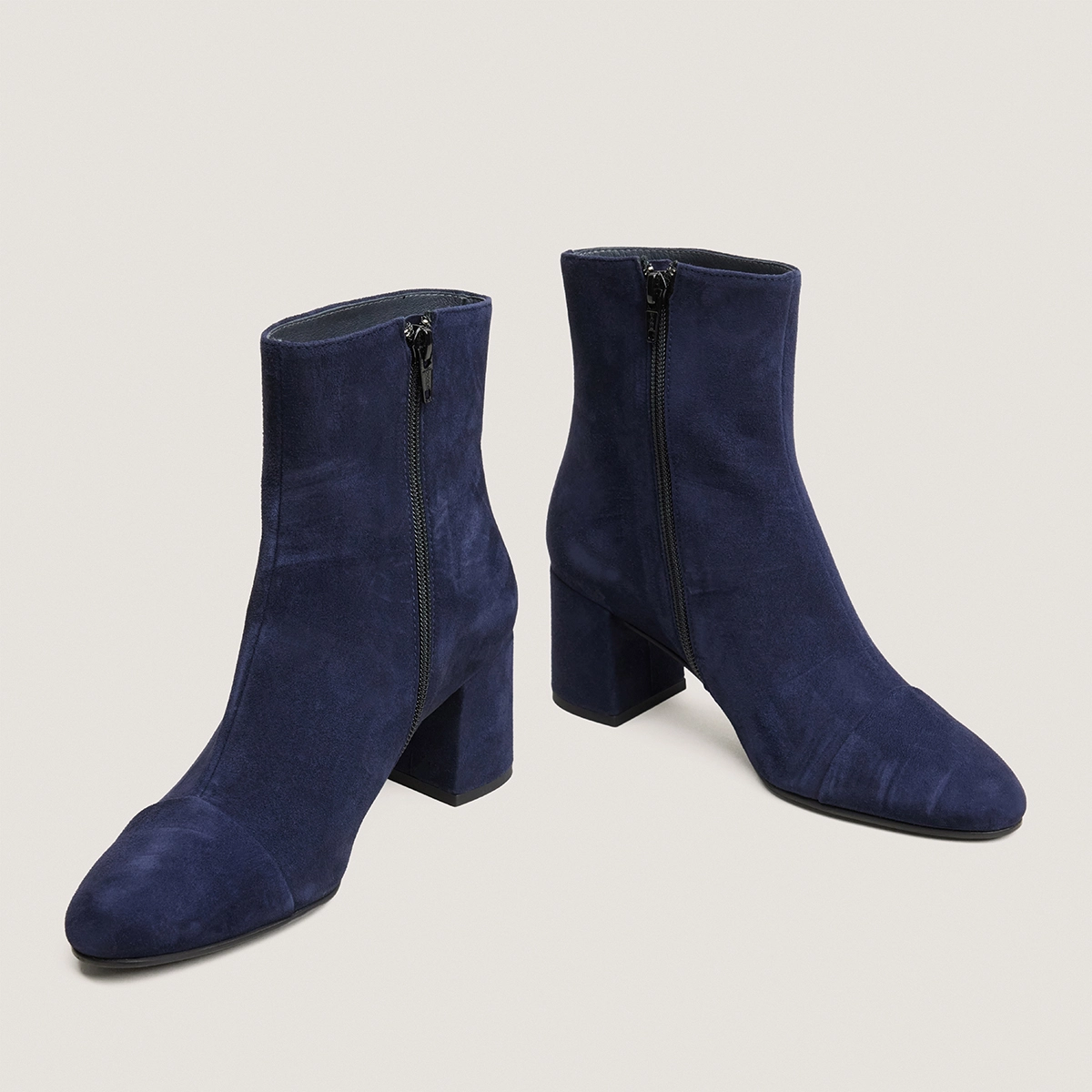 Heeled ankle boots in navy blue suede | DONIAMA