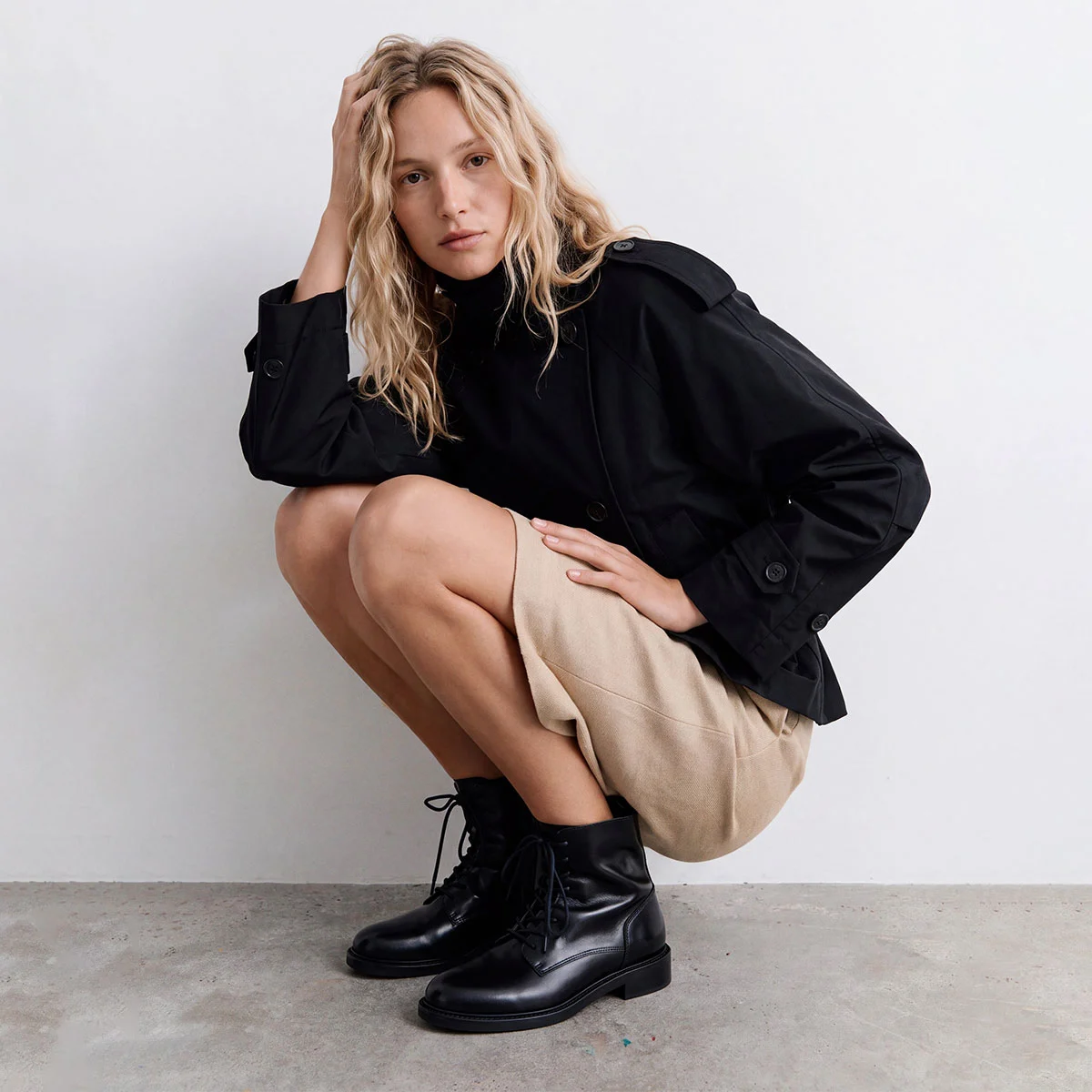 Lace-Up Boots in black leather | DESTON