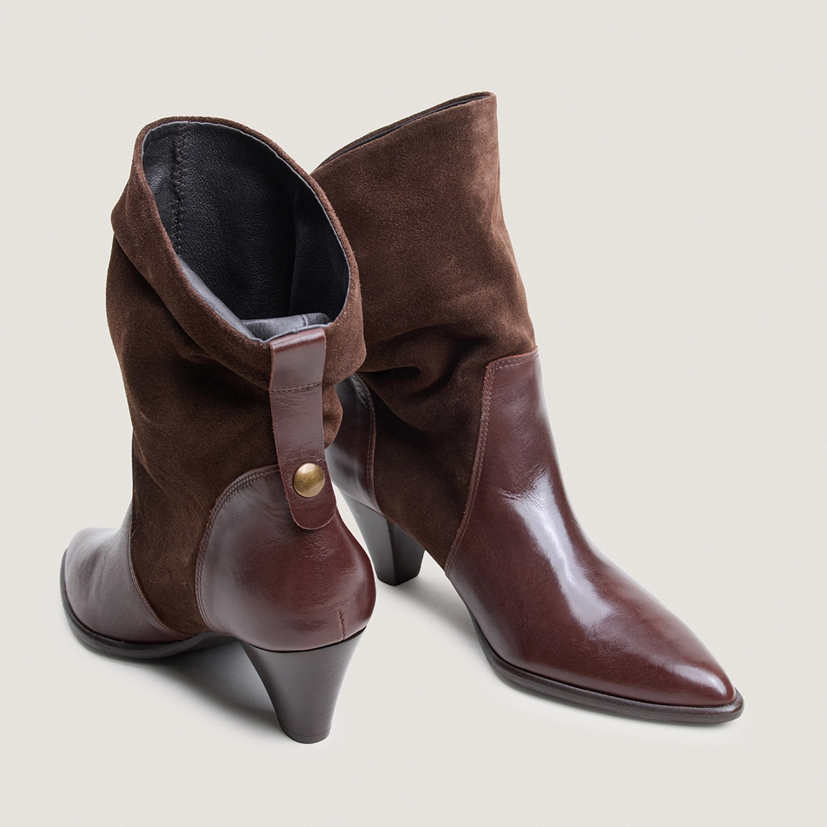 Pointed-toe ankle boots in brown suede and brown leather | PAMPA