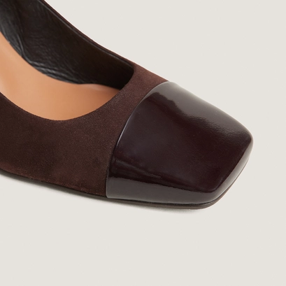 Block heels square-toe pumps dark brown