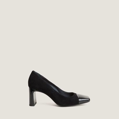Block heels square-toe pumps black