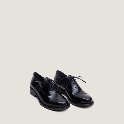 Lace-up round-toe loafers black