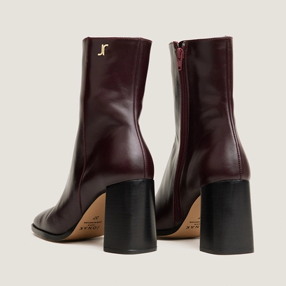 Heeled monogram ankle boots burgundy