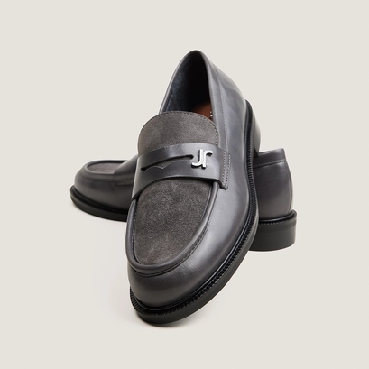 Round-toed loafers with monograms in grey leather and grey suede | DUEDI