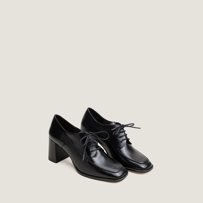 Heeled Derbies black
