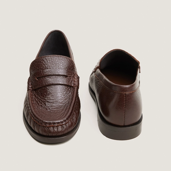 Round toe loafers in brown aged leather | DELICE