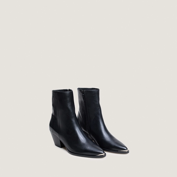 Heeled ankle boots with silver toe caps in black leather | PRUDENCE