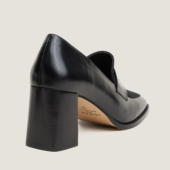 Heeled Loafers in black leather and velvet | VARIA