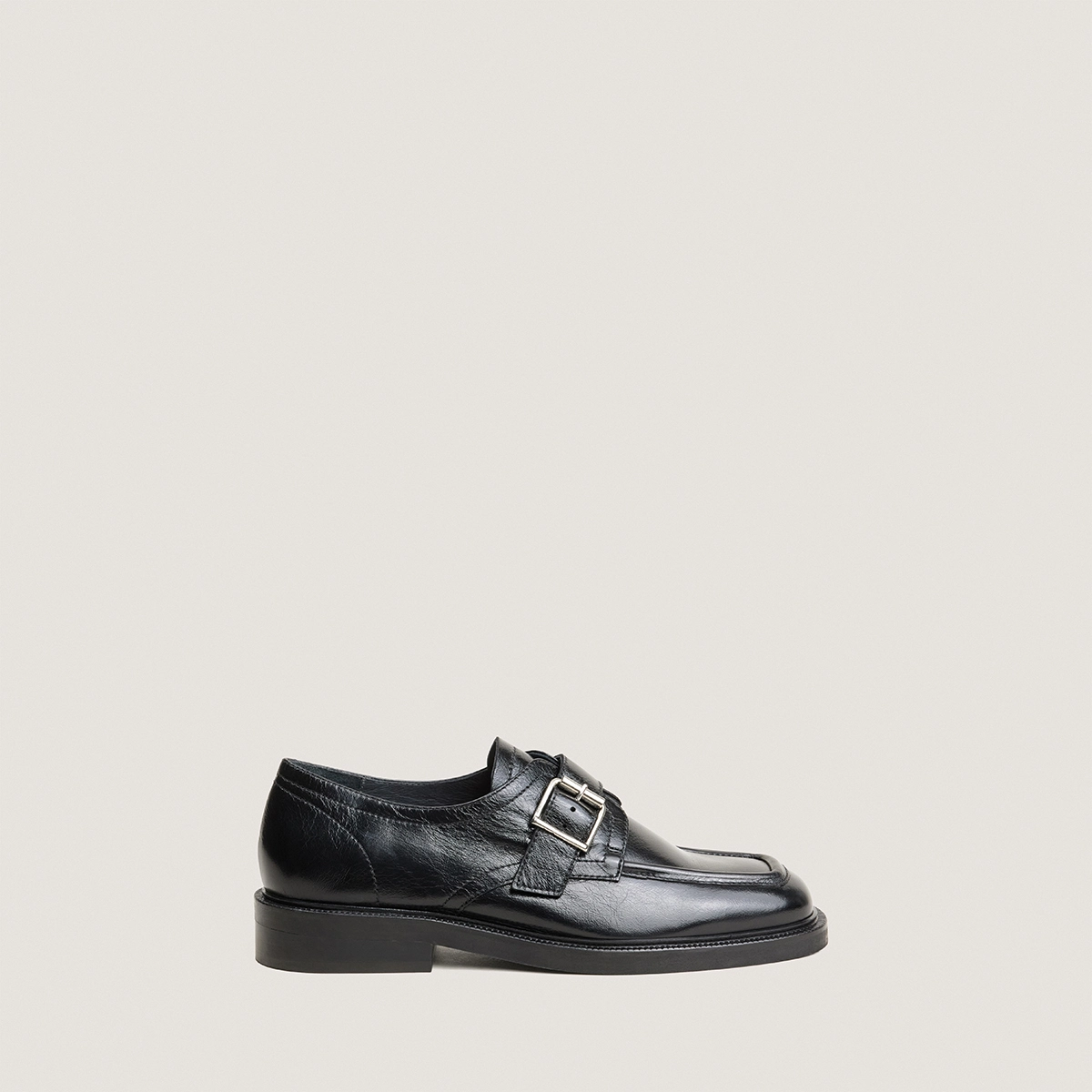 Buckle derbies in aged black leather | DAMELIA