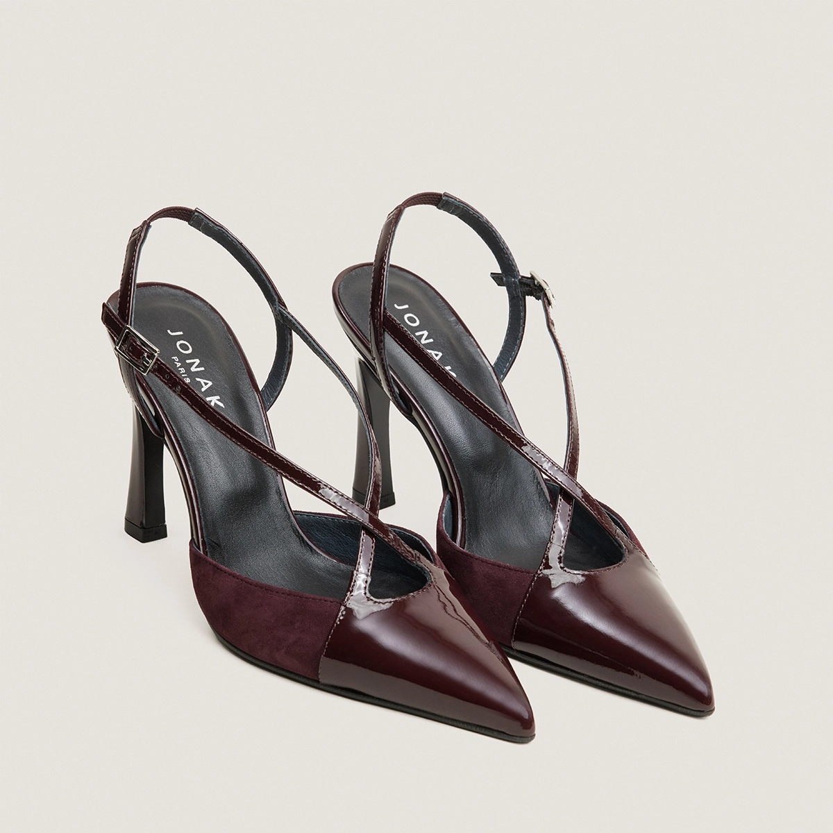 Pointed-Toe Heeled Pumps in bordeaux patent and bordeaux suede | DAUTOMNE