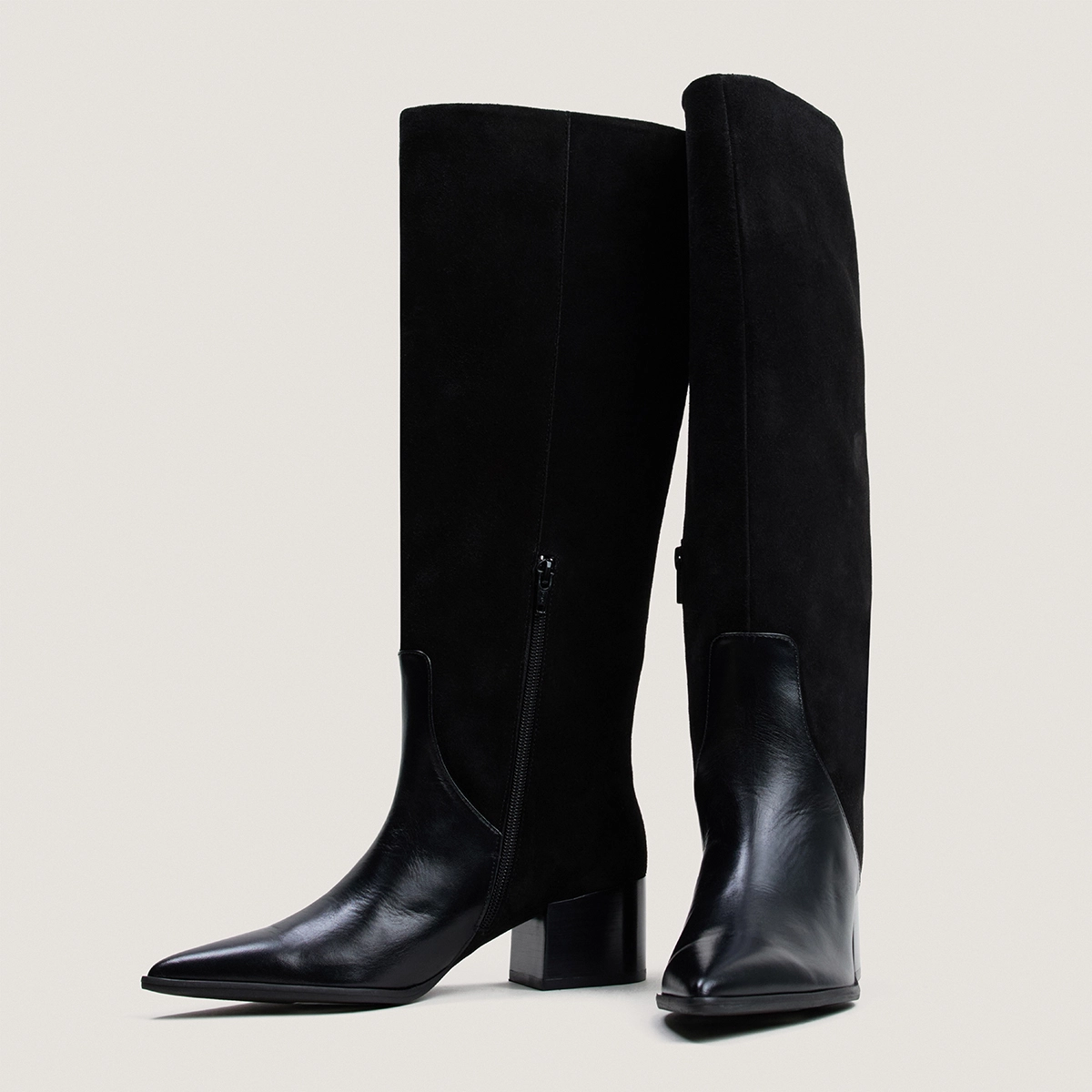 Heeled boots in black leather and black split leather | PRIME