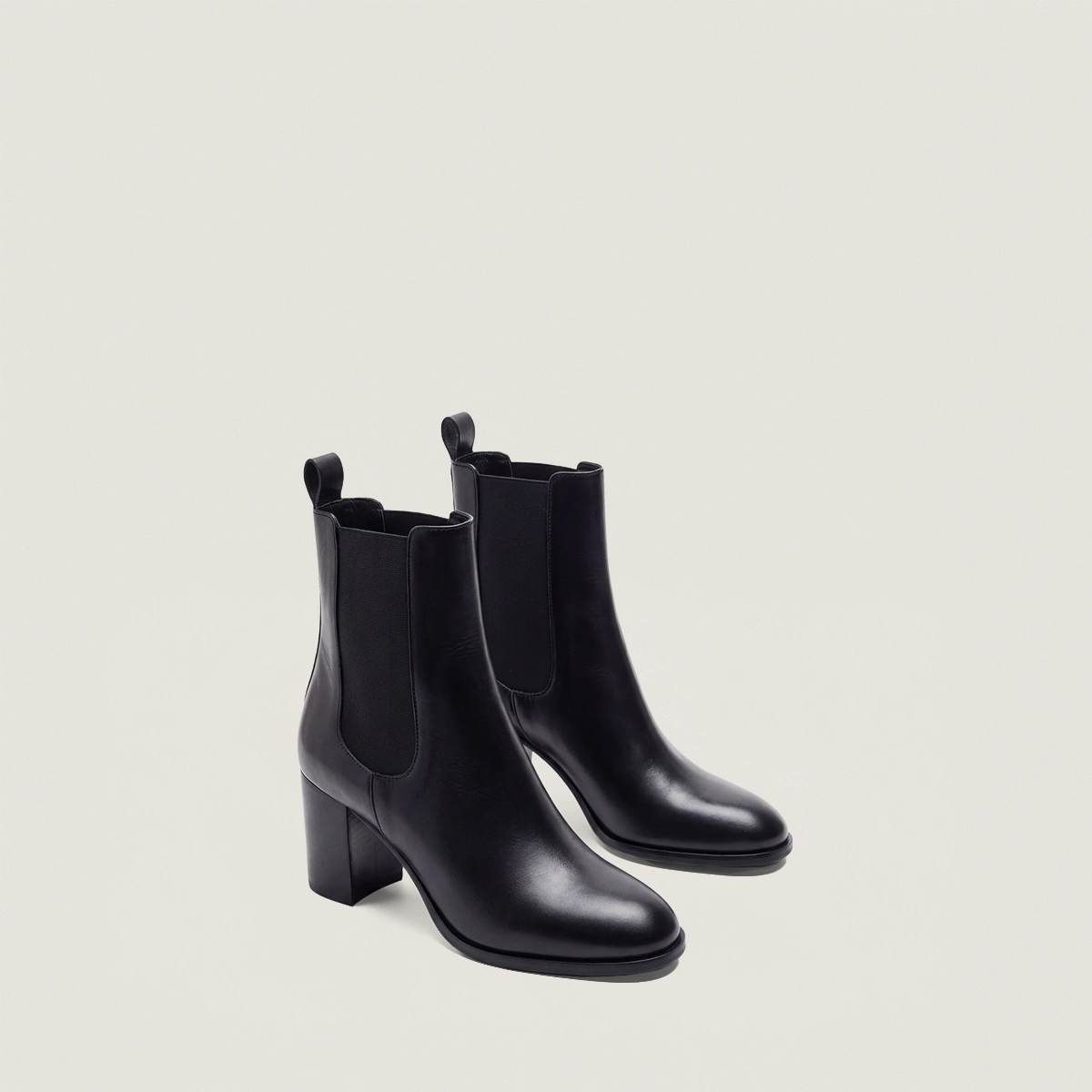 Lowboots with round toes in black leather | DIBRE