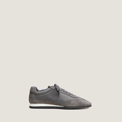 Lace-up sneakers grey