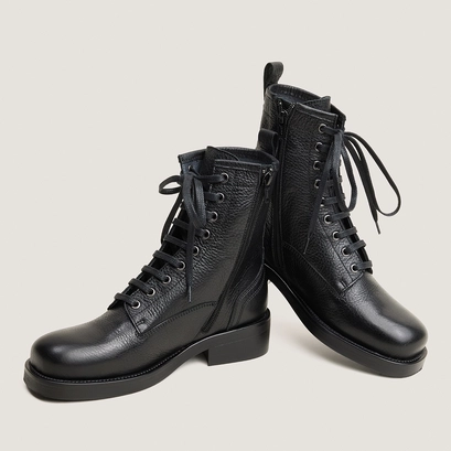 Lace-up heeled ankle boots black