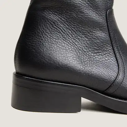 Lace-up heeled ankle boots black