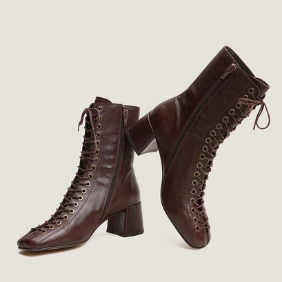 Lace-up heeled ankle boots brown