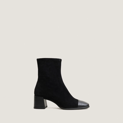 Heeled ankle boots black