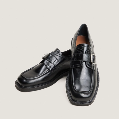 Buckle derbies black